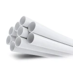 مواسير بلاستيك UPVC ضغط 13.8 بار مقاس 1 1/4 إنش سمك 2.01 مم لون أبيض