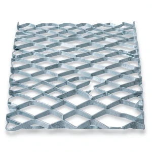 Galvanized Steel Expanded Metal Mesh Thickness 3.8 mm Width 2.44 m Length 3 m
