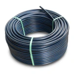 لفة أنابيب بلاستيك HDPE ضغط 12.5 بار PE 100 قطر خارجي 90 مم SDR 11 أسود مع خط أزرق
