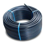 لفة أنابيب بلاستيك HDPE ضغط 12.5 بار PE 100 قطر خارجي 20 مم SDR 11 أسود مع خط أزرق