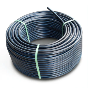 لفة أنابيب بلاستيك بولي ايثيلين عالي الكثافة ضغط 15.6 بار [PE 100] قطر خارجي 40 مم SDR 9 لون أسود مع خط أزرق