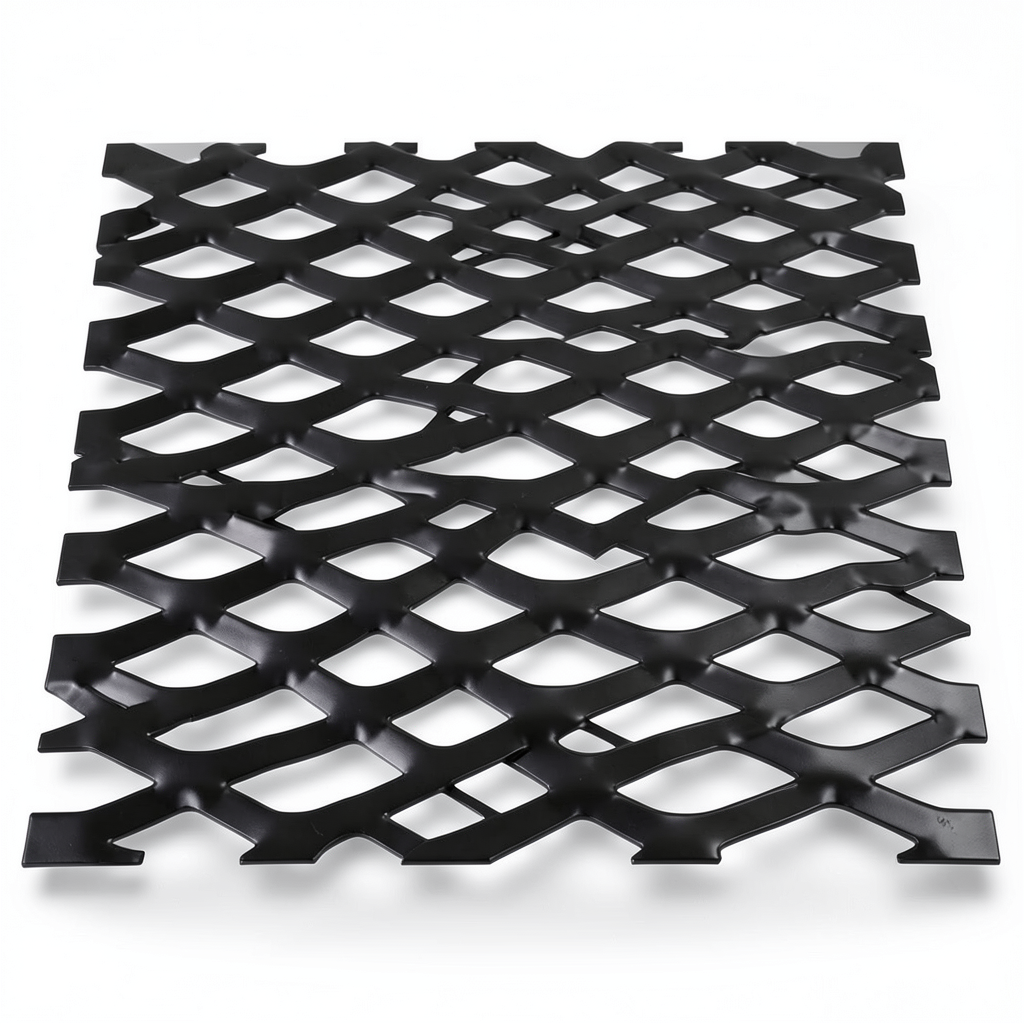 Hot Rolled Black Steel Expanded Metal Mesh Thickness 1.4 mm Width 1.22 m Length 5 m