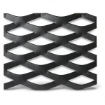 Hot Rolled Black Steel Expanded Metal Mesh Thickness 2.7 mm Width 1.22 m Length 3 m