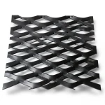 Hot Rolled Steel Expanded Metal Mesh Thickness 2.7 mm Width 1.22 m Length 4 m, Black