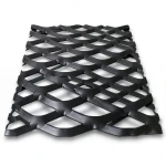 Hot Rolled Black Steel Expanded Metal Mesh Thickness 3.8 mm Width 1.22 m Length 7 m