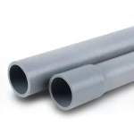 مواسير UPVC أنظمة الصرف الصحي ضغط 12.5 بار قطر خارجي 90 مم سمك 5.4 مم لون رمادي