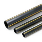 أنابيب بلاستيك HDPE ضغط 8 بار PE 80، قطر خارجي 500 مم، سماكة 45.5 مم، أسود مع خطوط صفراء