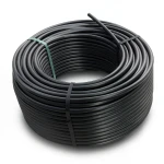 لفة أنابيب HDPE ضغط 10 بار PE 100 قطر خارجي 32 مم SDR 17 لون أسود