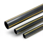 أنابيب بلاستيك HDPE ضغط 4.8 بار PE 80 قطر خارجي 630 مم سماكة 35.8 مم أسود مع خطوط صفراء