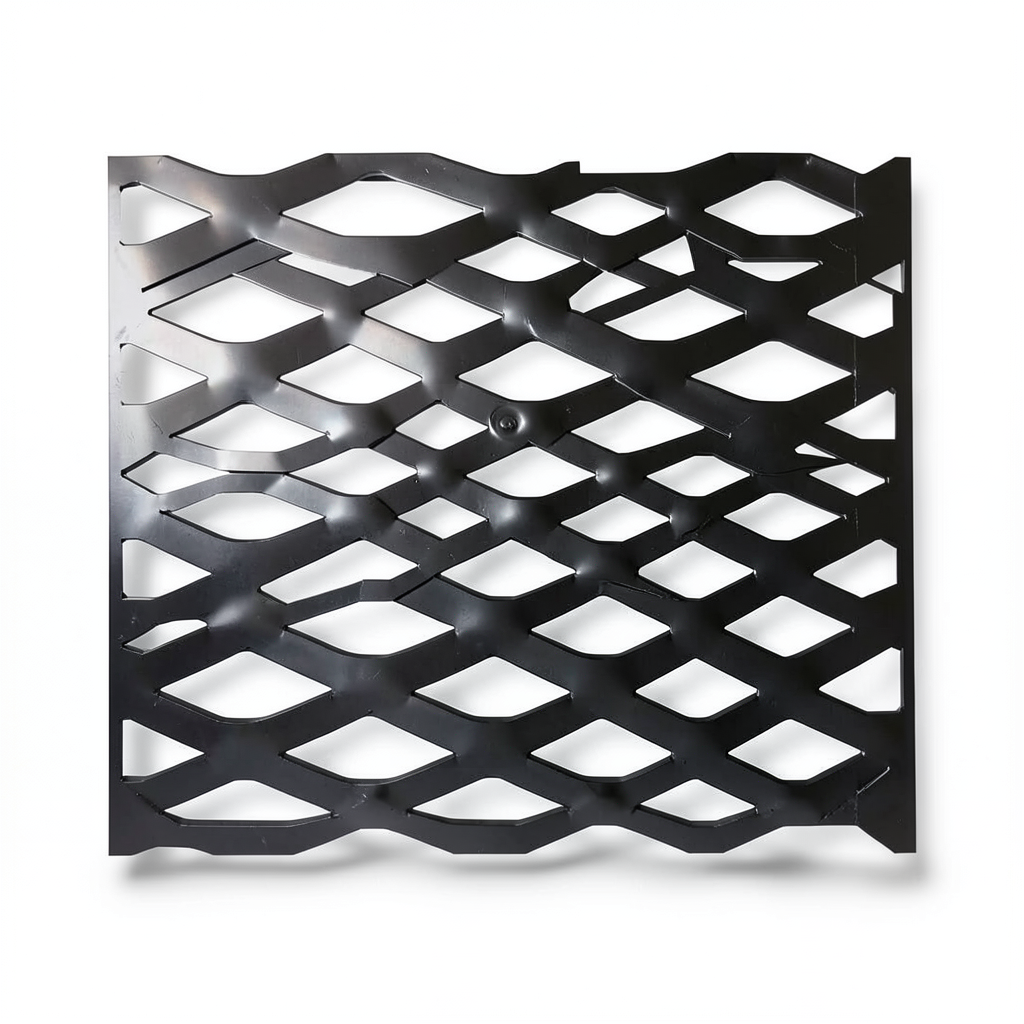 Hot Rolled Black Steel Expanded Metal Mesh Thickness 1.4 mm Width 2.44 m Length 3 m