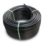 لفة أنابيب HDPE ضغط 8 بار PE 80 قطر خارجي 110 مم SDR 17 أسود