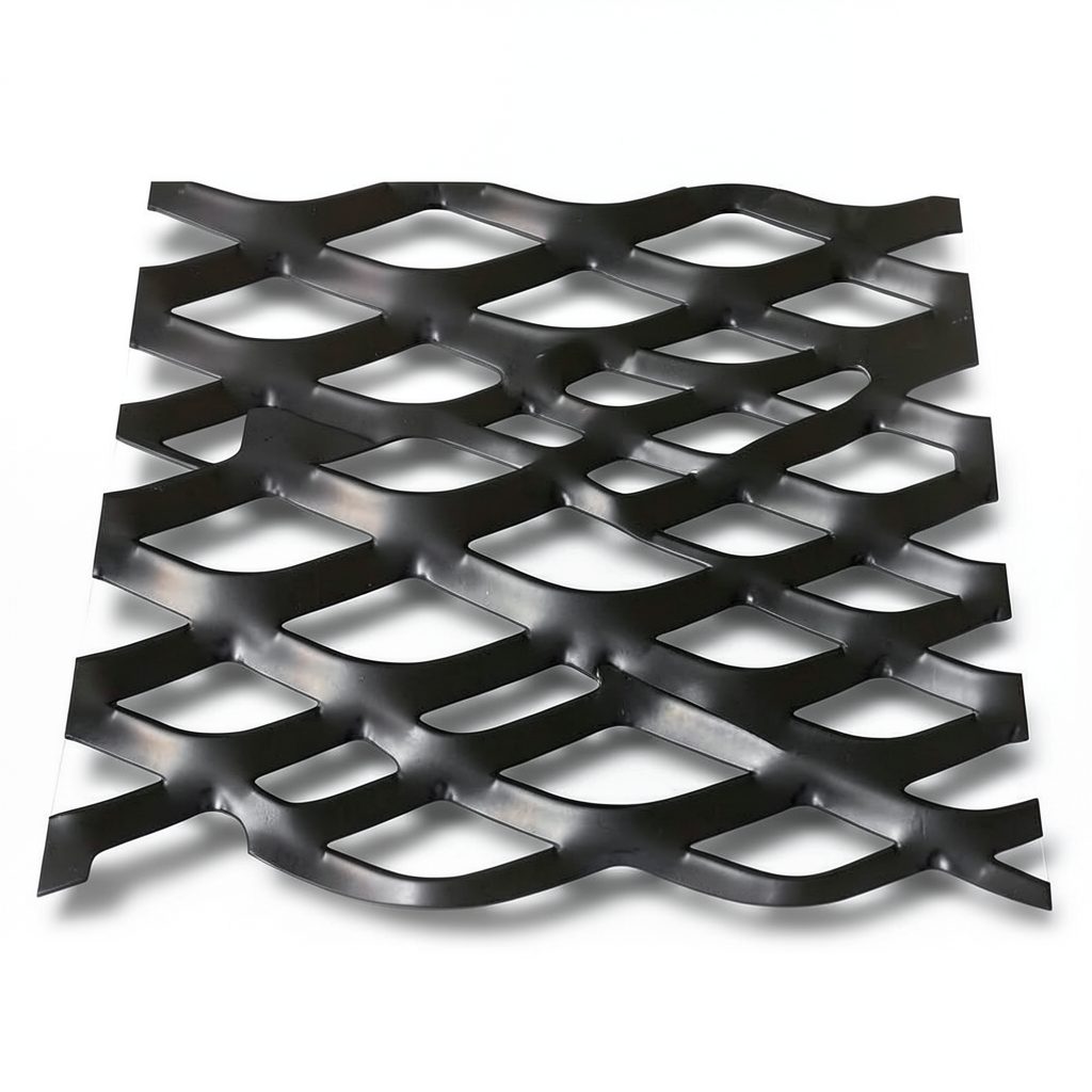 Hot Rolled Black Steel Expanded Metal Mesh Thickness 2.7 mm Width 2.44 m Length 5 m