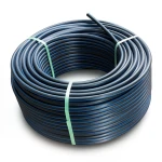 لفة أنابيب بلاستيك HDPE ضغط 4 بار PE 80 قطر خارجي 140 مم SDR 41 أسود مع خط أزرق