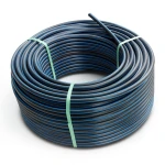 لفة أنابيب بلاستيك HDPE ضغط 6 بار PE 80 قطر خارجي 140 مم SDR 22 أسود مع خط أزرق