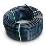 لفة أنابيب بلاستيك HDPE ضغط 6 بار PE 80 قطر خارجي 140 مم SDR 22 أسود مع خط أزرق