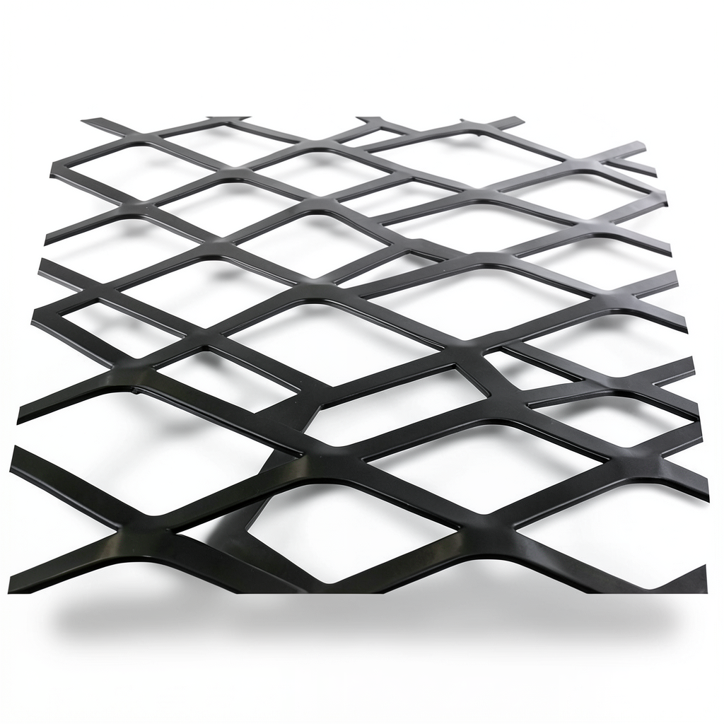 Hot Rolled Black Steel Expanded Metal Mesh Thickness 2.8 mm Width 1.22 m Length 4 m