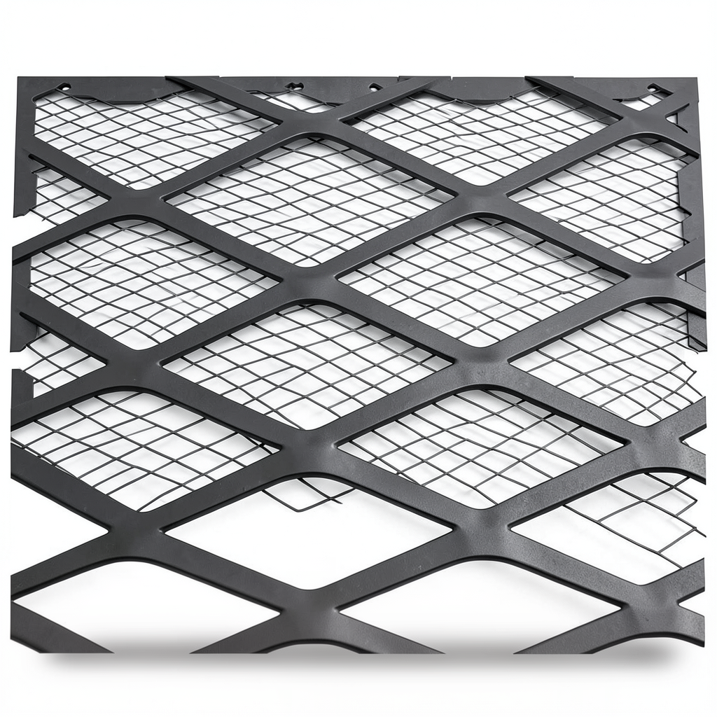 Hot Rolled Steel Expanded Metal Mesh 6 mm Thickness 1.22m Width 6m Length, Black