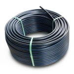 لفة أنابيب HDPE ضغط 10 بار PE 80 قطر خارجي 40 مم SDR 13.6 أسود مع خطوط زرقاء