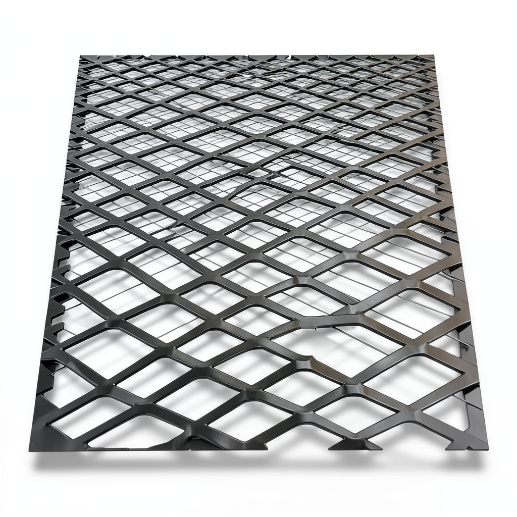 Hot Rolled Steel Expanded Metal Mesh 3 mm Thickness 2.44m Width 2m Length, Black