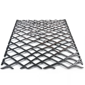 شبك حديد اسود بقلاوة سماكة 3 ملم عرض 2.44 متر طول 6 متر
