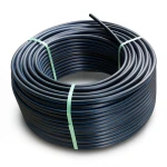 لفة أنابيب بلاستيك HDPE ضغط 16 بار PE 80 قطر خارجي 75 مم SDR 9 أسود مع خطوط زرقاء
