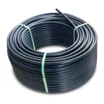 لفة أنابيب HDPE ضغط 12.5 بار [PE 100] قطر خارجي 140 مم SDR 13.6 لون أسود مع خط أزرق