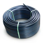 لفة أنابيب HDPE ضغط 4 بار PE 100 قطر خارجي 125 مم SDR 41 أسود مع خط أزرق