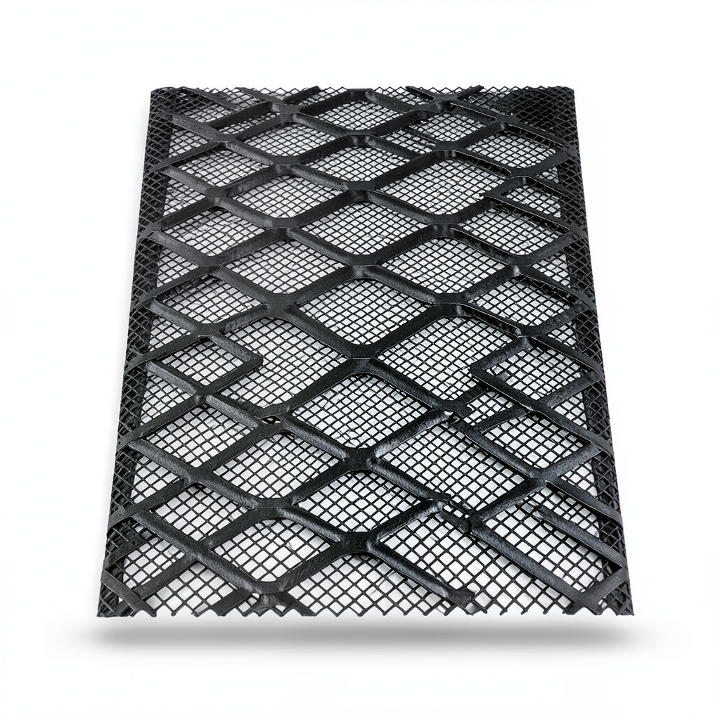 Hot Rolled Black Steel Expanded Metal Mesh Bahri 3.8 mm Thickness 1.22 m Width 3 m Length