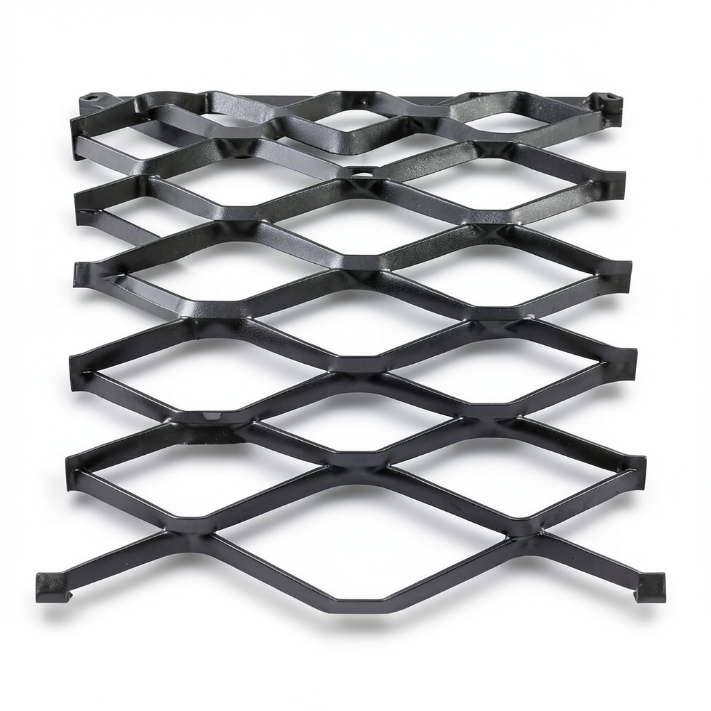 Hot Rolled Black Steel Expanded Metal Mesh Bahri Thickness 4.8 mm Width 1.22 M Length 2 M