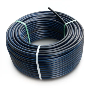 لفة أنابيب HDPE ضغط 16 بار PE 100 قطر خارجي 25 مم SDR 11 أسود مع خطوط زرقاء