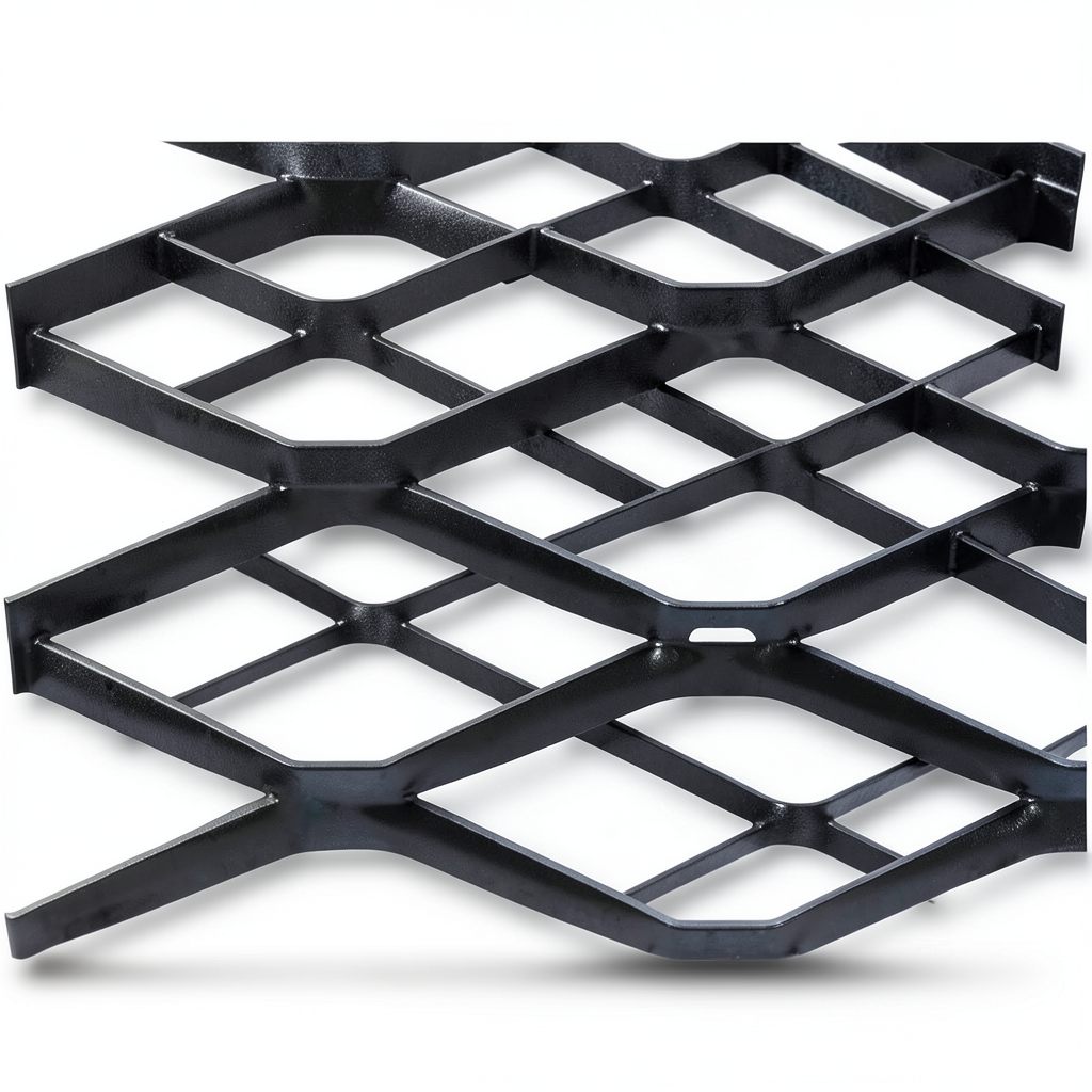 Hot Rolled Black Steel Expanded Metal Mesh Bahri 1.5 mm Thickness 2.44m Width 7m Length