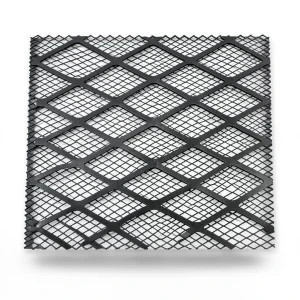 Hot Rolled Expanded Metal Mesh 6 mm Thickness, Size 2.44×2 m, Black Steel