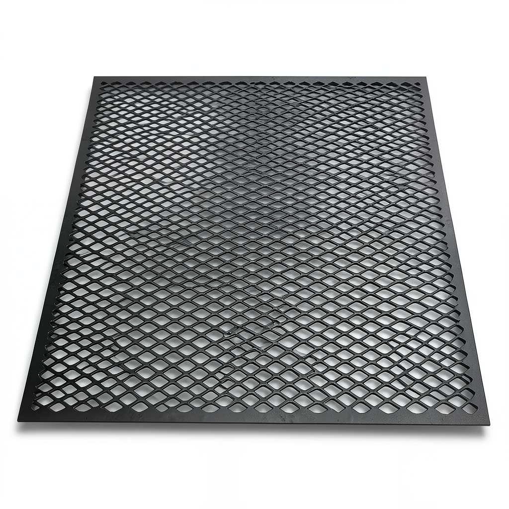 Hot Rolled Expanded Metal Sheet Flattened Momawaj Thickness 1.4 mm Size 1.22×4 m