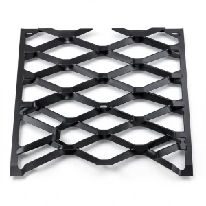 Hot Rolled Black Steel Expanded Metal Mesh Bahri 2.7 mm Thickness 2.44 m Width 6 m Length