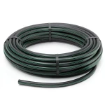 لفة أنابيب HDPE ضغط 10 بار PE 80 قطر خارجي 20 مم SDR 13.6 أسود مع خط أخضر