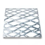 Galvanised Steel Expanded Metal Mesh Bahri 1.4 mm Thickness 1.22 m Width 6 m Length