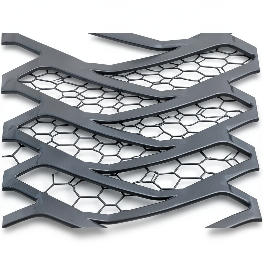 Hot Rolled Expanded Metal Mesh Momawaj Thickness 3.8 mm Width 1.22 m Length 4 m
