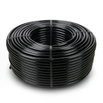 لفة أنابيب HDPE ضغط 6 بار PE 80 قطر خارجي 20 مم سمك 1.8 مم لون أسود
