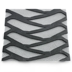 Hot Rolled Expanded Metal Mesh Momawaj Thickness 1.4 mm Size 2.44×4 meter