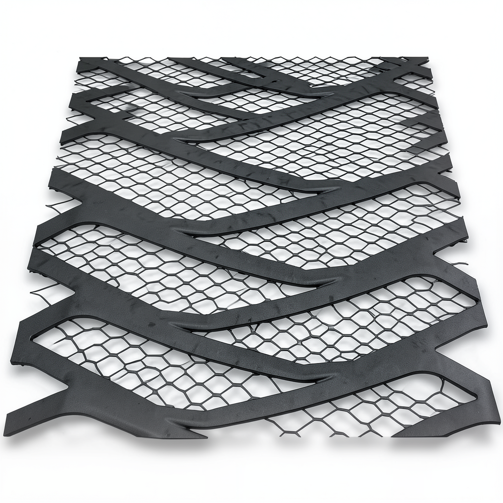 Hot Rolled Expanded Metal Momawaj Thickness 1.4 mm Width 2.44 m Length 6 m