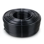 لفة أنابيب HDPE ضغط 3.2 بار PE 80، قطر خارجي 75 مم، سماكة 2.3 مم، أسود
