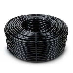 لفة أنابيب بلاستيك HDPE ضغط اسمي 4 بار PE 80، قطر 125 مم SDR 26، لون أسود
