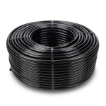 لفة أنابيب بلاستيك HDPE ضغط 10 بار PE 80 قطر خارجي 32 مم سماكة 2.9 مم لون أسود