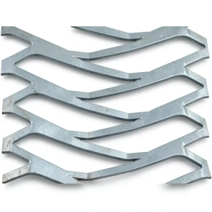 Hot Rolled Expanded Metal Mesh Momawaj Design Thickness 4.8 mm Size 2.44×1 m