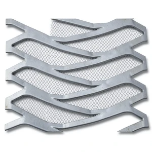 Hot Rolled Expanded Metal Mesh Momawaj Design Thickness 2.8 mm Size 2.44×7 m