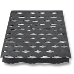 Hot Rolled Expanded Metal Mesh 1.4 mm Thickness, 1.22 m Width, 3 m Length
