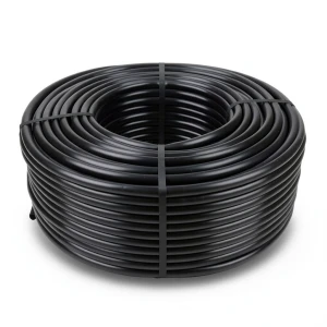 لفة أنابيب HDPE ضغط 12.5 بار PE 80، قطر خارجي 90 ملم، سمك 8.2 ملم، لون أسود