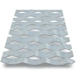 Hot Rolled Expanded Metal Mesh Drie Design, Wire Diameter 1.7 mm, Width 2.44 M, Length 3 M
