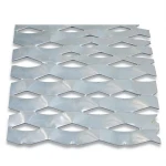 Hot Rolled Expanded Metal Wiremesh 1.7 mm Thickness, 2.44 M Width, 5 M Length