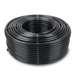 لفة أنابيب HDPE قطر خارجي 25 مم سمك 3.5 مم ضغط 16 بار لون أسود